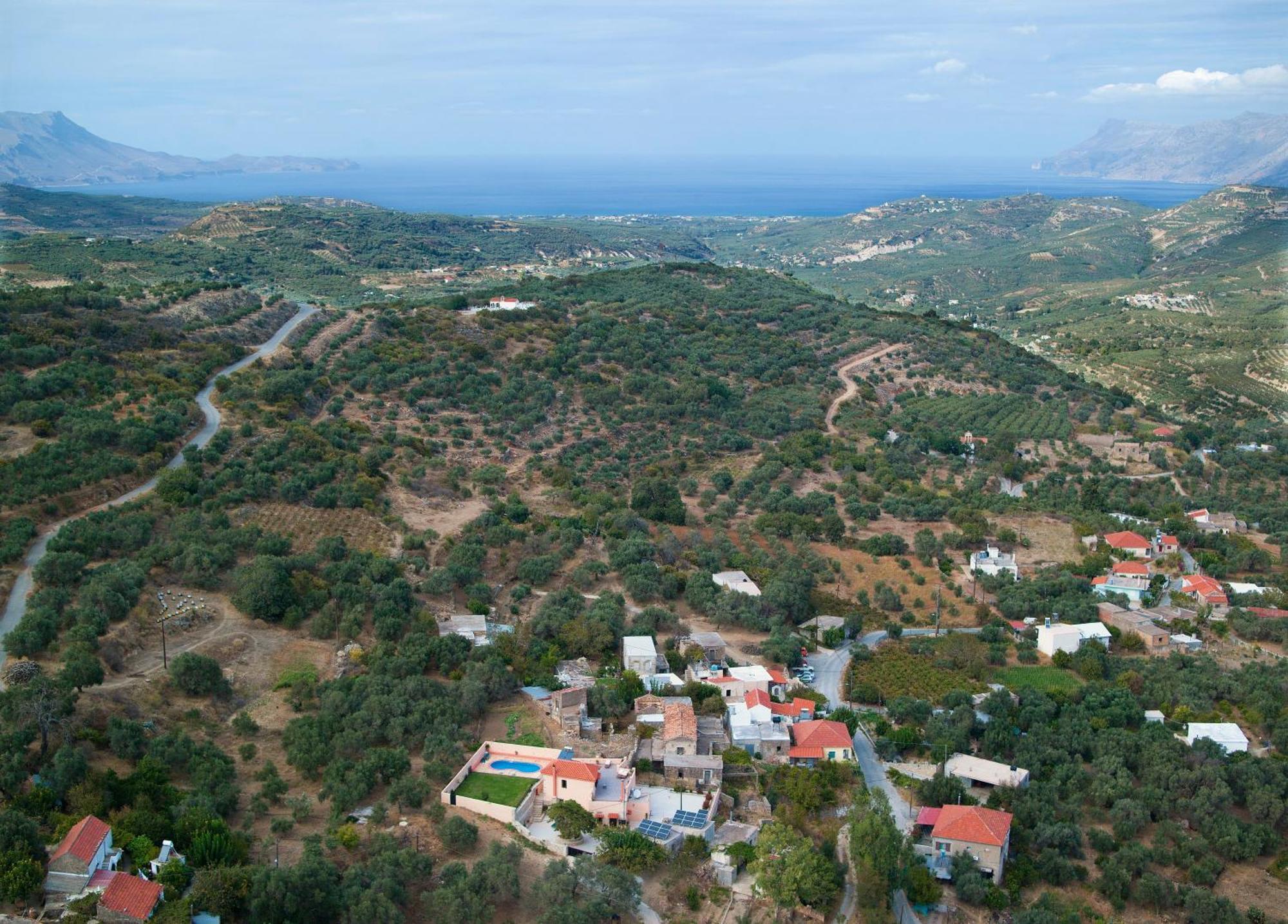 Mouri Villa Mourion  Экстерьер фото