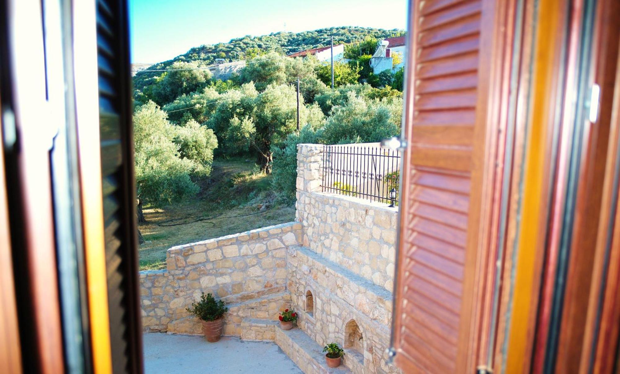 Mouri Villa Mourion  Экстерьер фото