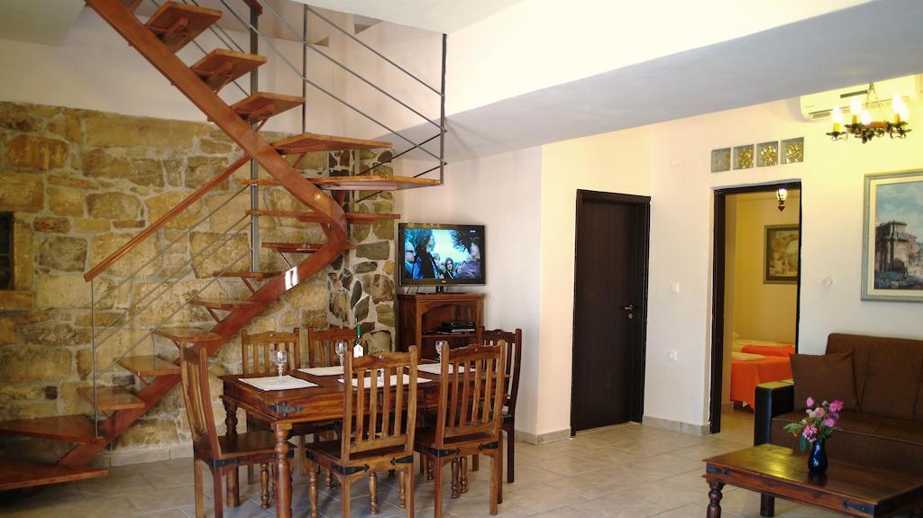 Mouri Villa Mourion  Экстерьер фото