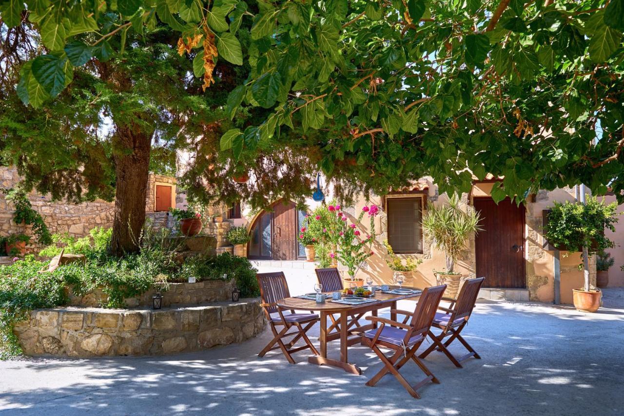 Mouri Villa Mourion  Экстерьер фото